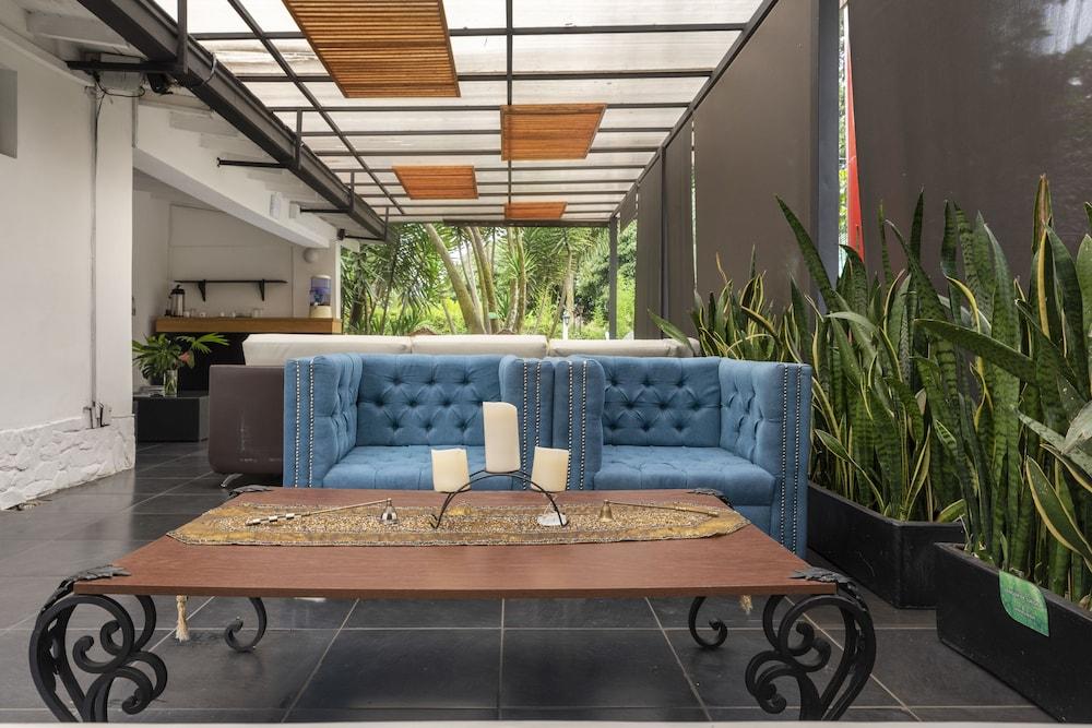 Hotel Aromax Del Campestre Medellín Exteriör bild