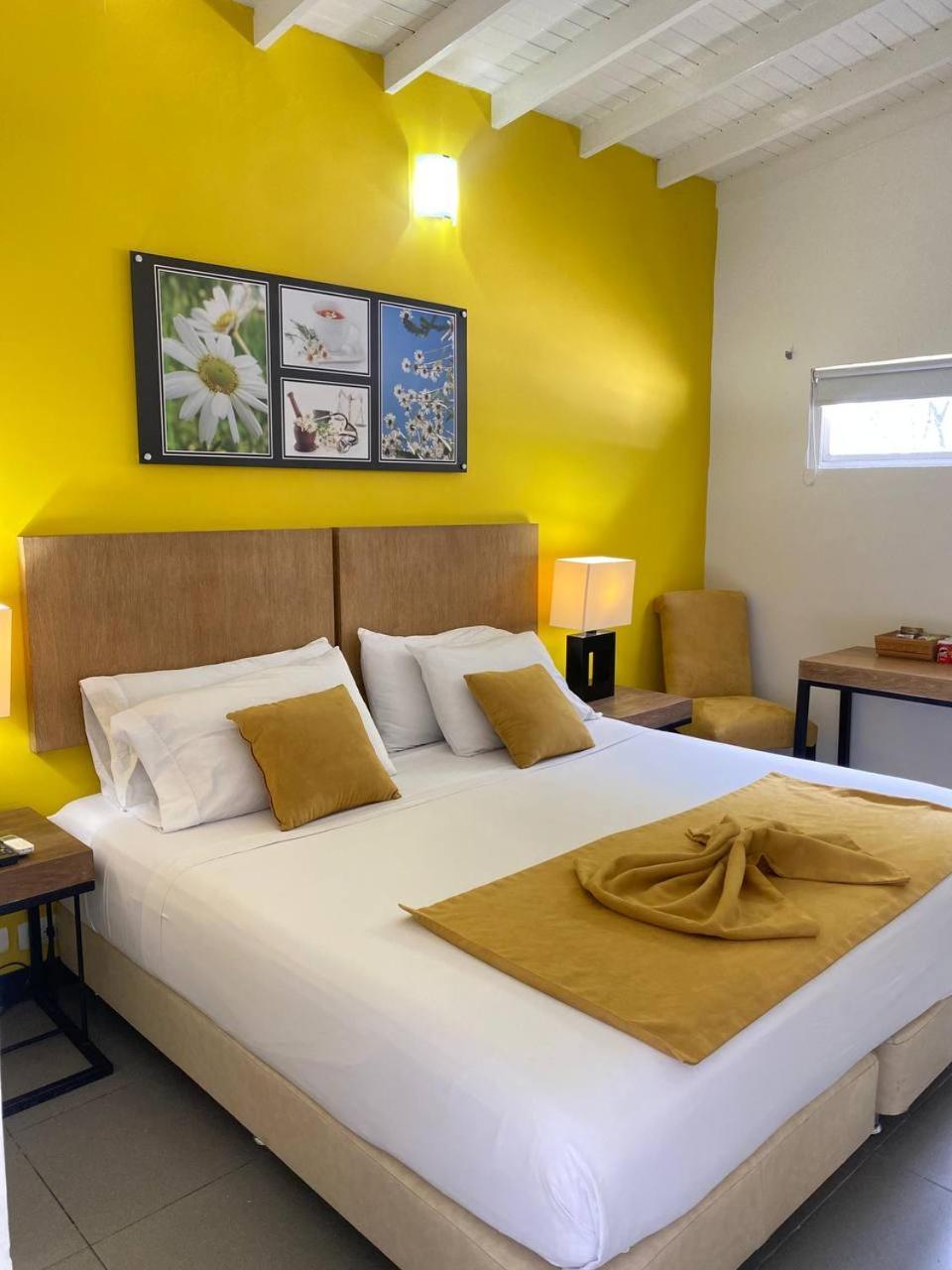 Hotel Aromax Del Campestre Medellín Exteriör bild