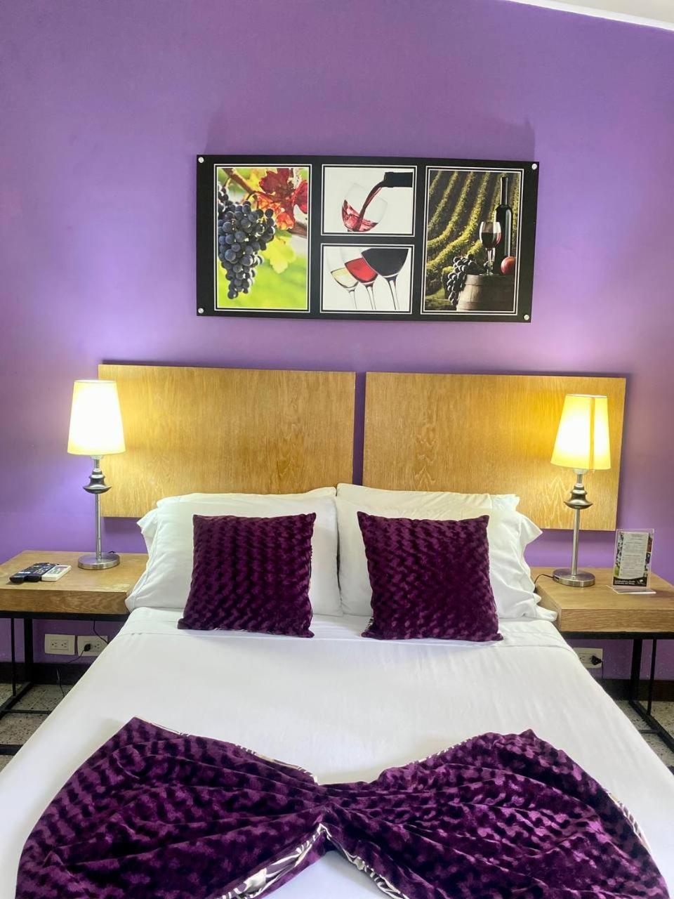 Hotel Aromax Del Campestre Medellín Exteriör bild