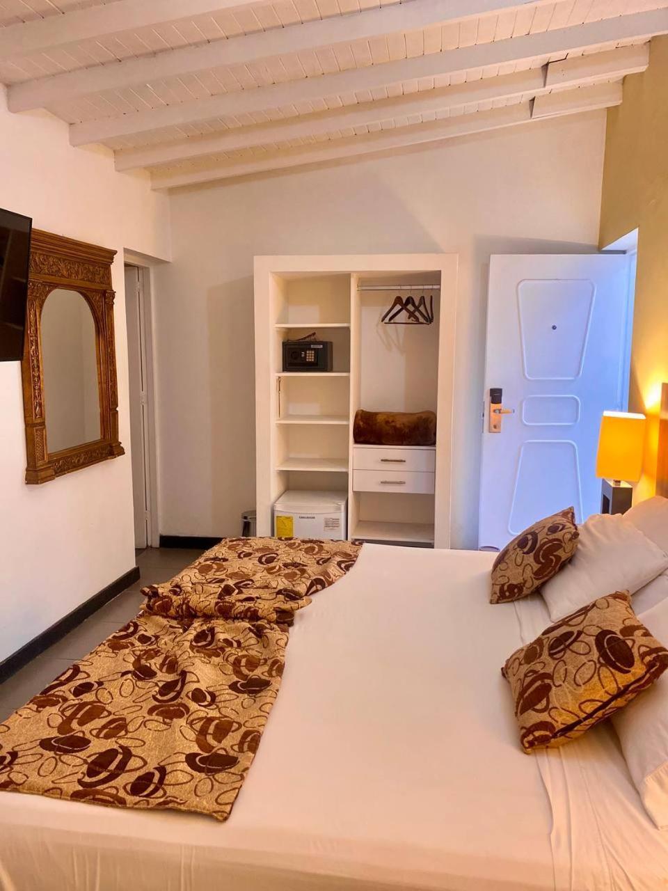 Hotel Aromax Del Campestre Medellín Exteriör bild
